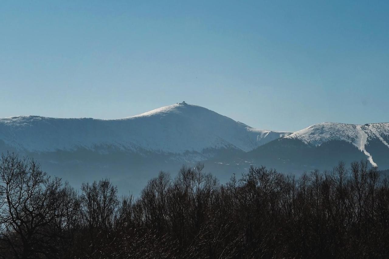 Za Gorami, Za Lasami Myslakowice Luaran gambar